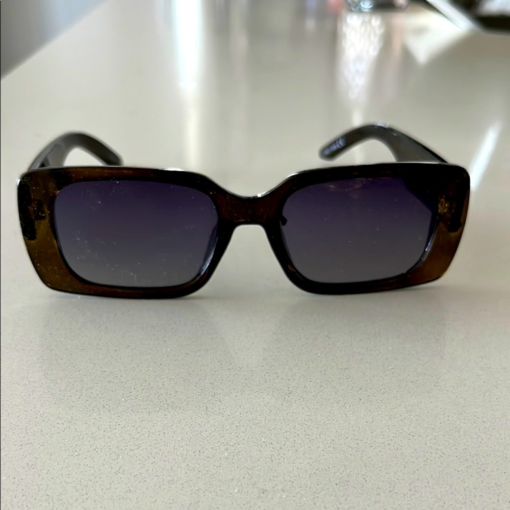 Women’s / Teen Sunglasses dark amber green, polarized, UV protection